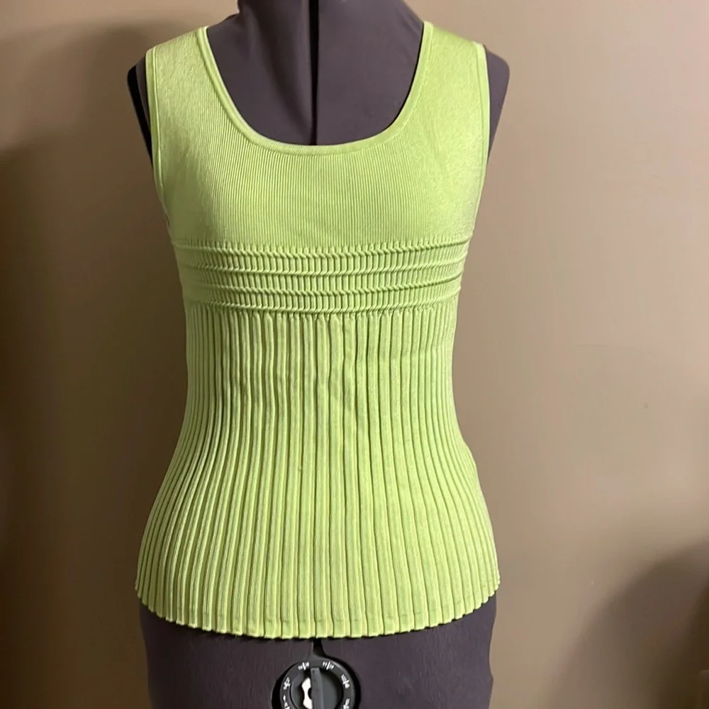 No name brand.  Bought at TJ Max. 2 piece sweater set. - Picture 3 of 4